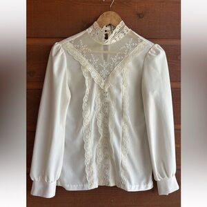 Vintage Victorian Blouse Top Shirt XS/ S‎ Ivory Crepe Fabric Lace Trim